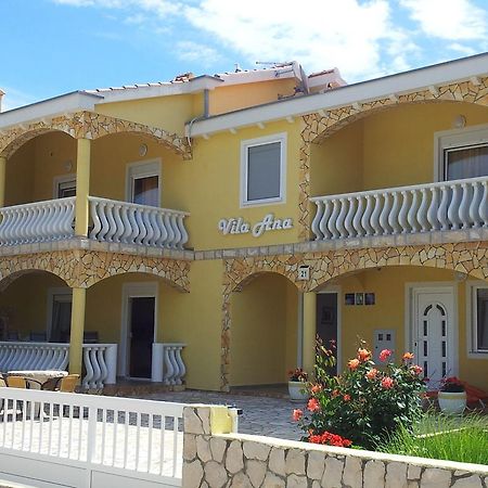 Apartments Vila Ana Vir Exteriör bild